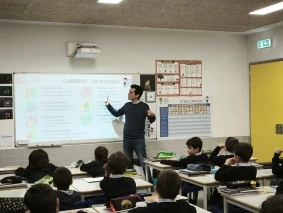HY 3.&ordm; ano Adivinha como sou 1