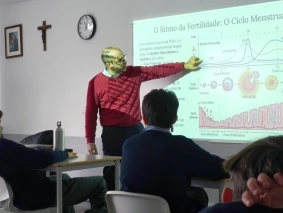 HY 9.&ordm; ano A vida &eacute; bela 4